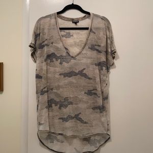 💚Distressed Camo Shirt💚